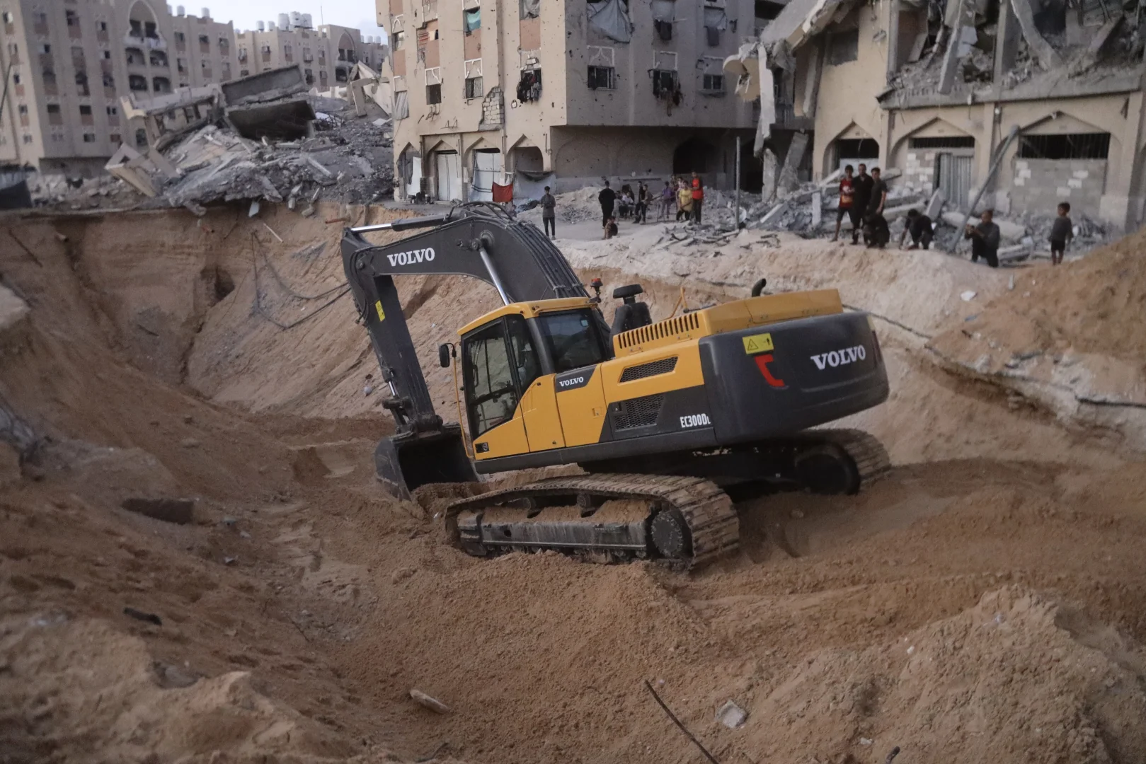 Gazze’deki İsraillilerinin  cesetlerini bulmak için yürütülen çalışmalar devam ediyor