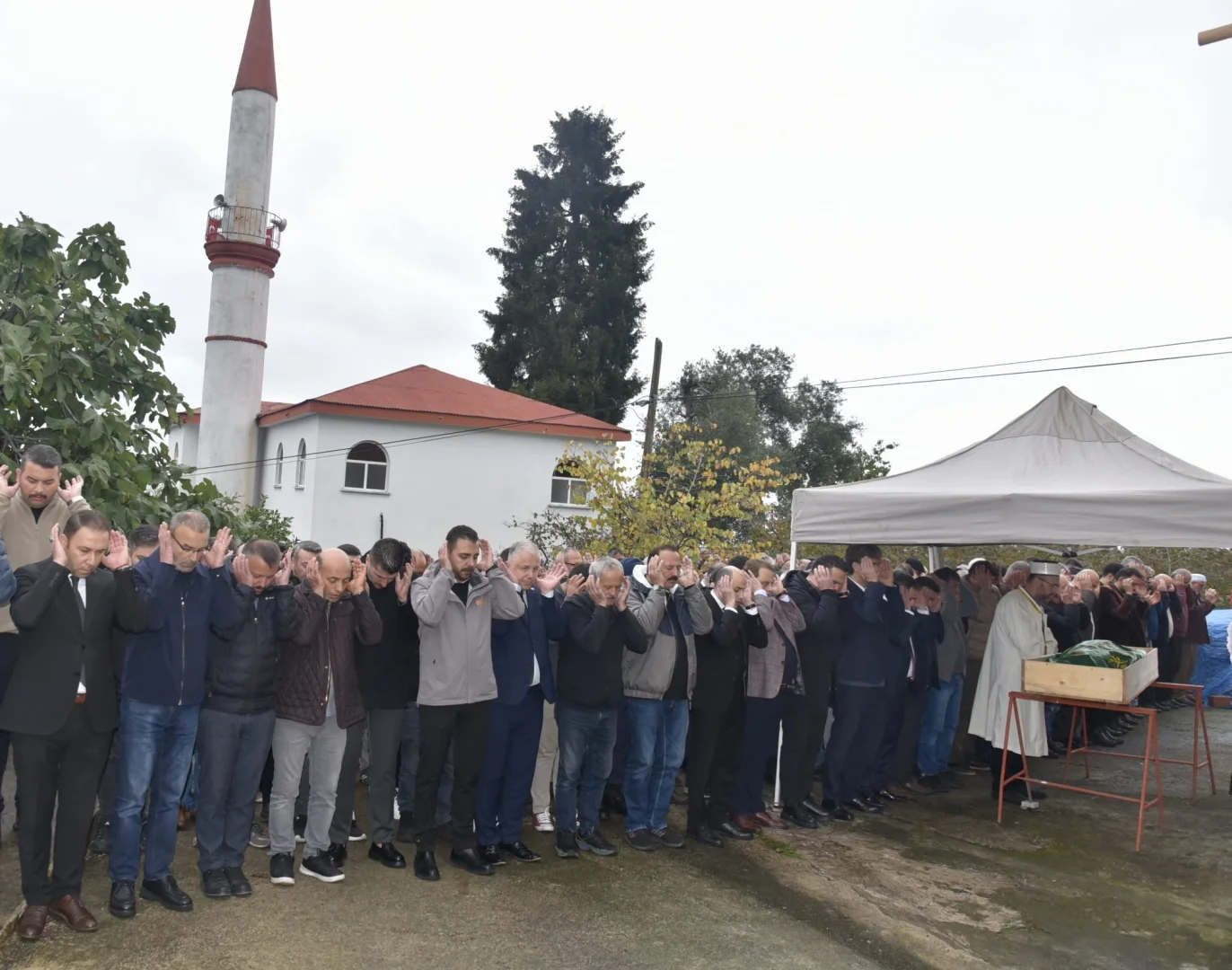 Giresun'da teknenin alabora olması sonucu ölen kişinin cenazesi toprağa verildi