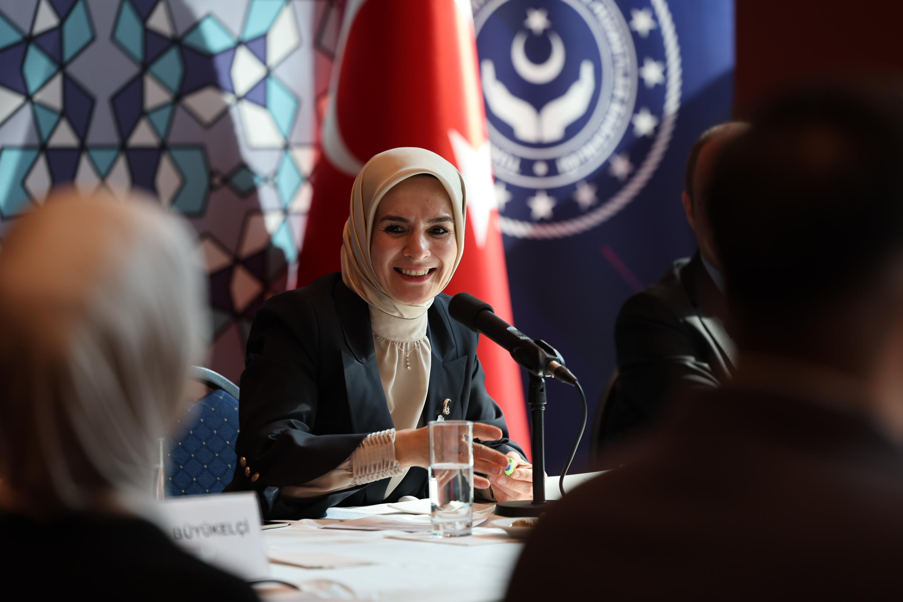 Göktaş: Türkiye’de kadınların sesi artık daha gür çıkıyor