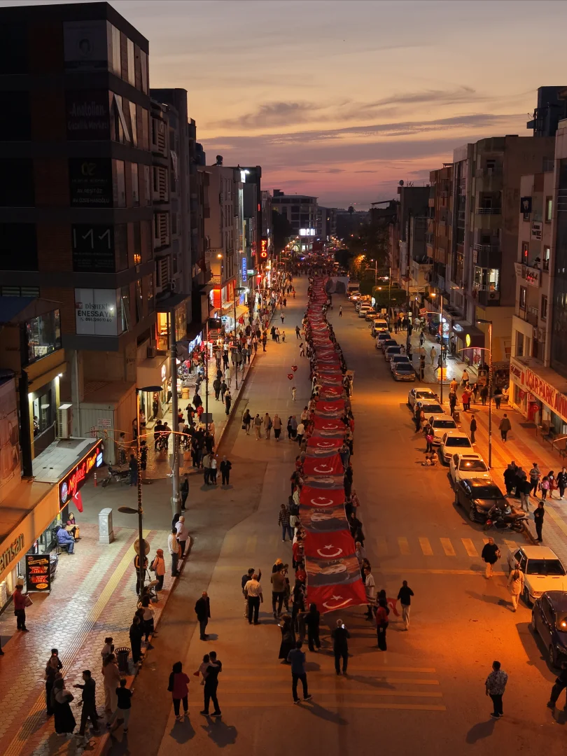 Hatay'da Cumhuriyet'in 102. yıl dönümü dolayısıyla yürüyüş düzenlendi