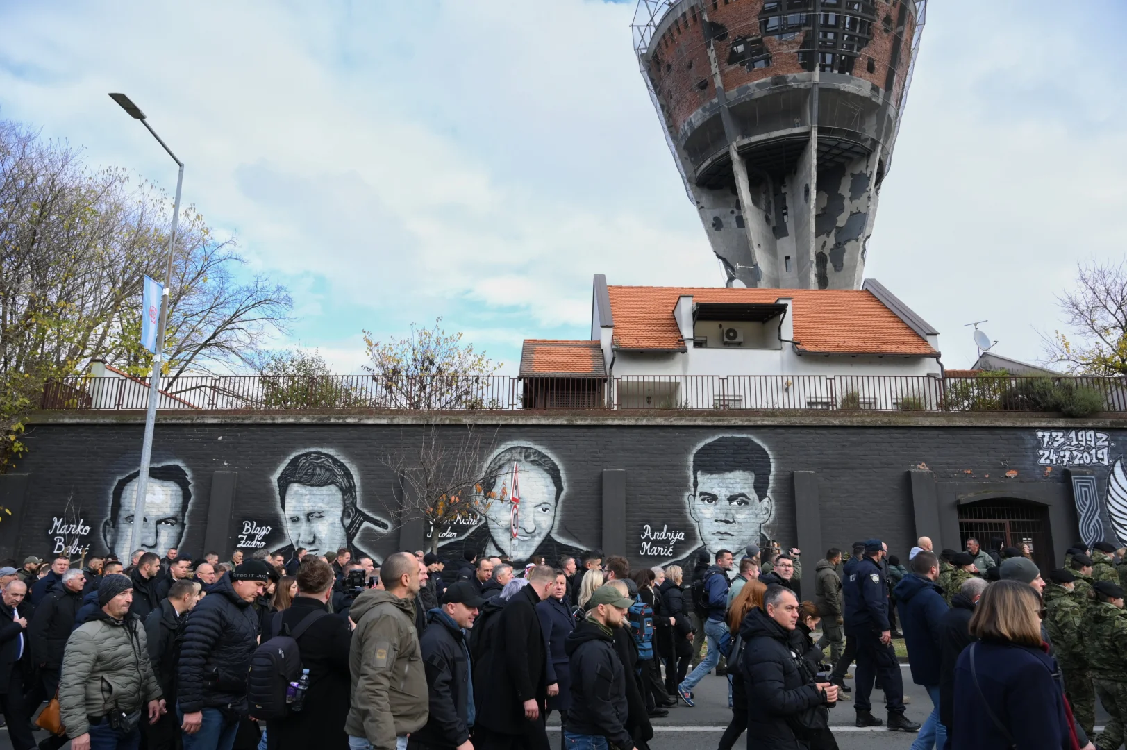 Hırvatistan'daki Vukovar katliamının 34'üncü yılında anma törenleri düzenlendi