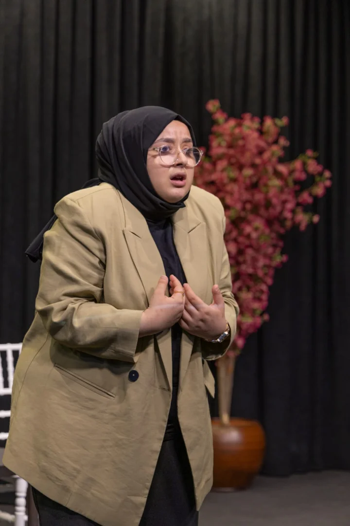 "İ.H.(a)L.(e) Bana Kaldı" stand-up gösterisi seyircisiyle buluştu