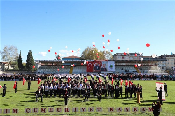 İnegöl'de 29 Ekim Cumhuriyet Bayramı kutlandı