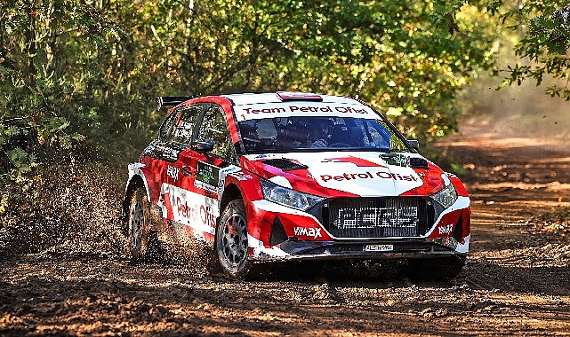 İstanbul Rallisi'ni Ali Türkkan-Oytun Albayrak Kazandı