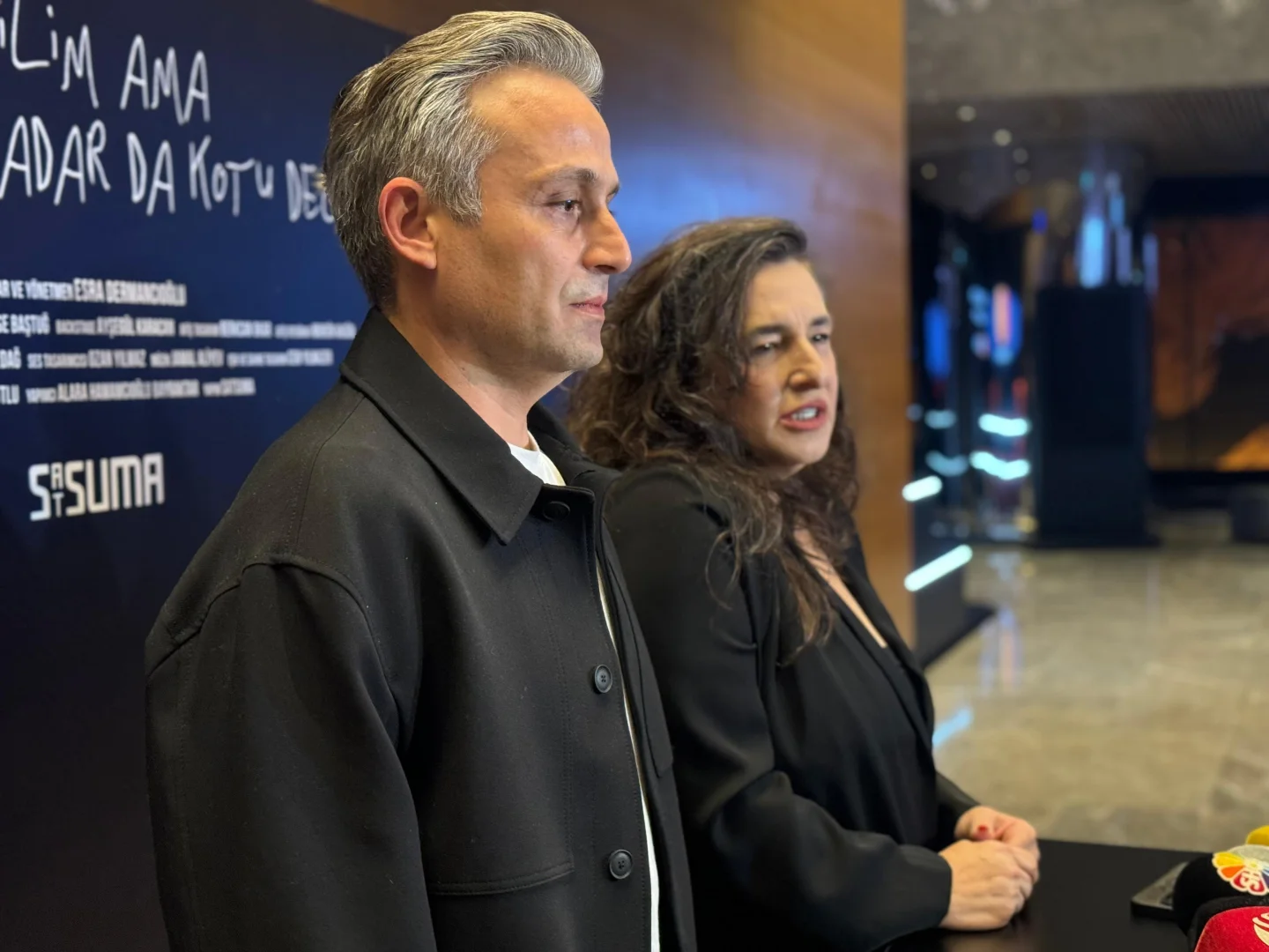 "İyi Değilim, Ama Anlatacak Kadar da Kötü Değilim" oyununun prömiyeri yapıldı