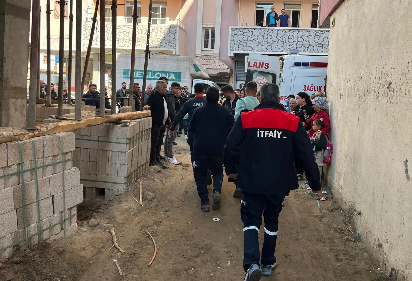 Iğdır'da inşaatta asansör boşluğuna düşen işçi hayatını kaybetti