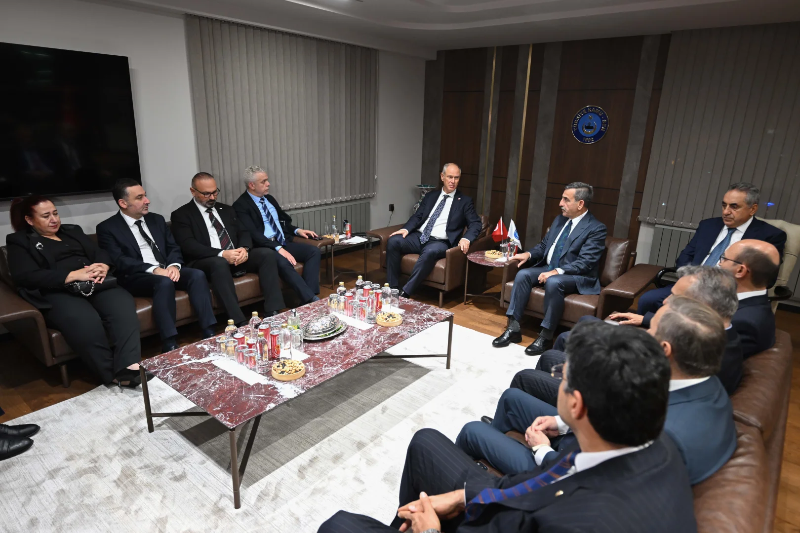 Kamu-Sen Genel Başkanı Kahveci, KKTC Çalışma ve Sosyal Güvenlik Bakanı Hasipoğlu ile bir araya geldi