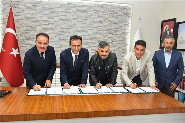 Karaman’da 13 işletmeden 66 öğrenciye burs desteği