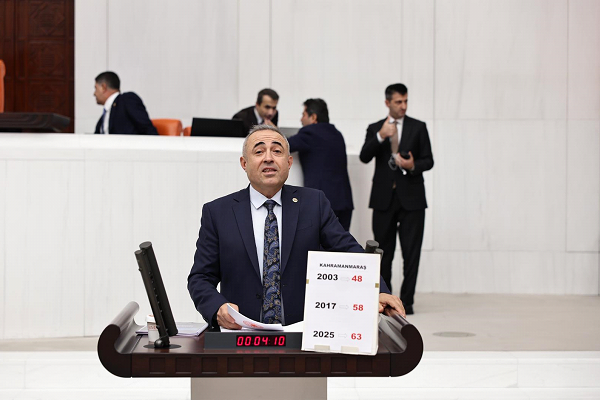 Karatutlu: Bu şehir, hak ettiği hizmeti alana kadar mücadelemizi sürdüreceğiz