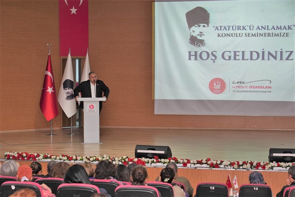 Keçiören’de “Atatürk’ü Anlamak” semineri düzenlendi