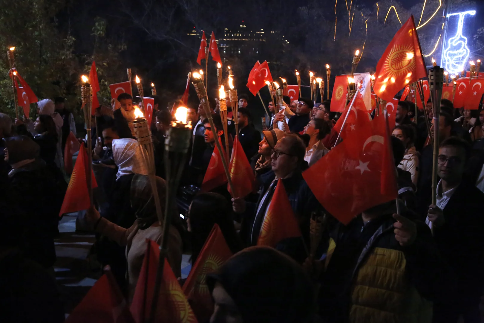Kırgızistan'daki üniversitelerde 29 Ekim Cumhuriyet Bayramı