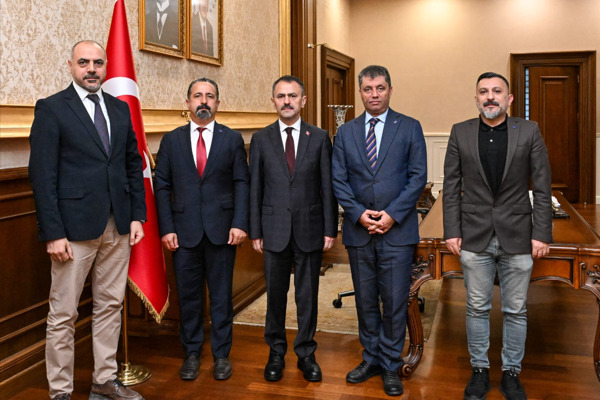 Kocaeli Makine Mühendisleri Odası Başkanı Elma’dan Vali Aktaş’a ziyaret