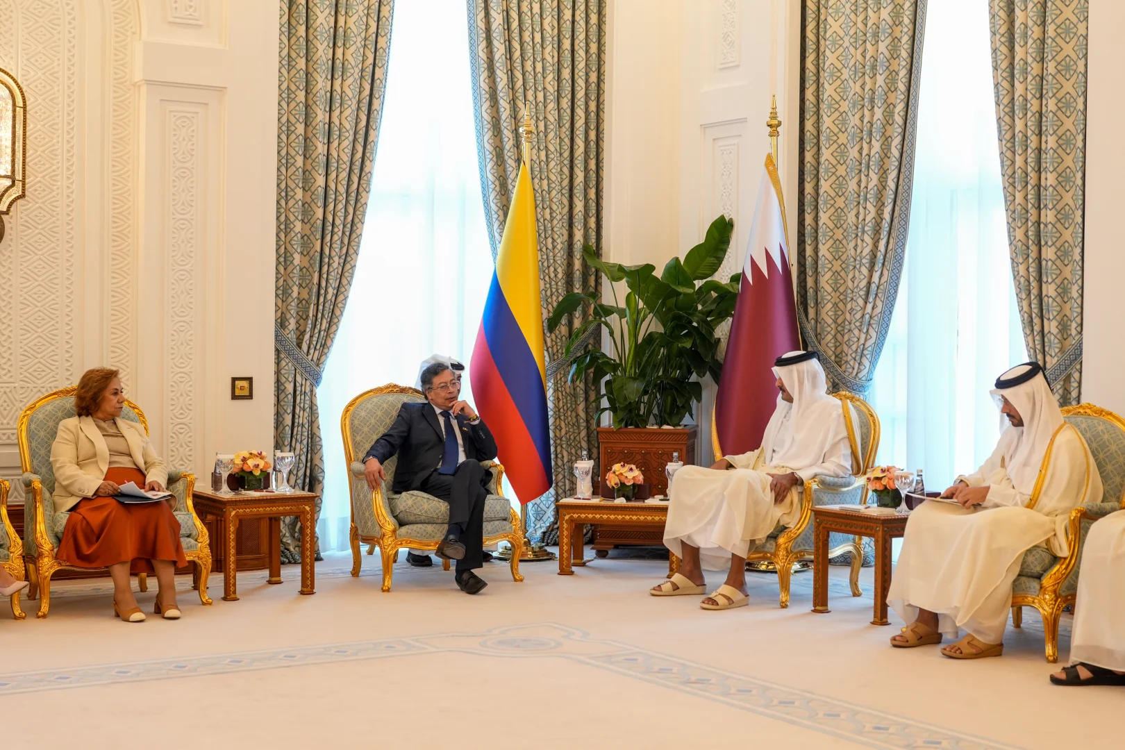 Kolombiya lideri Petro, Katar Emiri Al Sani'ye Karayipler için arabuluculuk yapması teklifinde bulundu