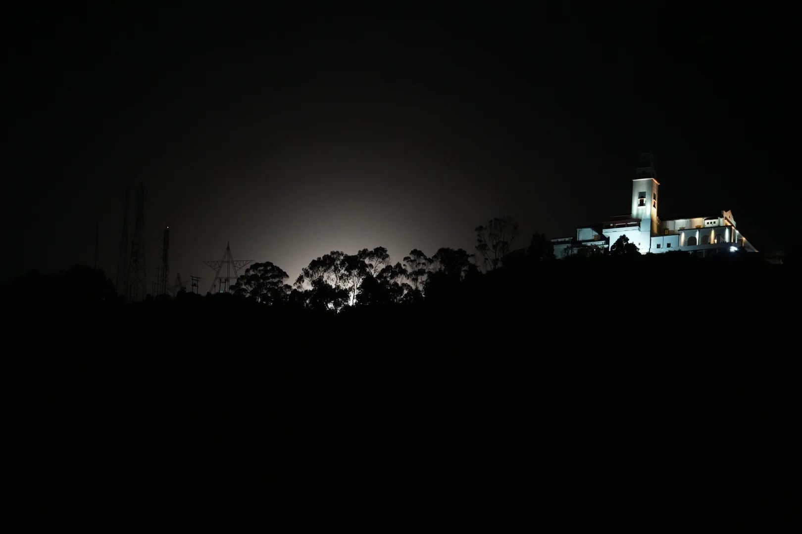 Kolombiya’nın başkenti Bogota’da Dolunay