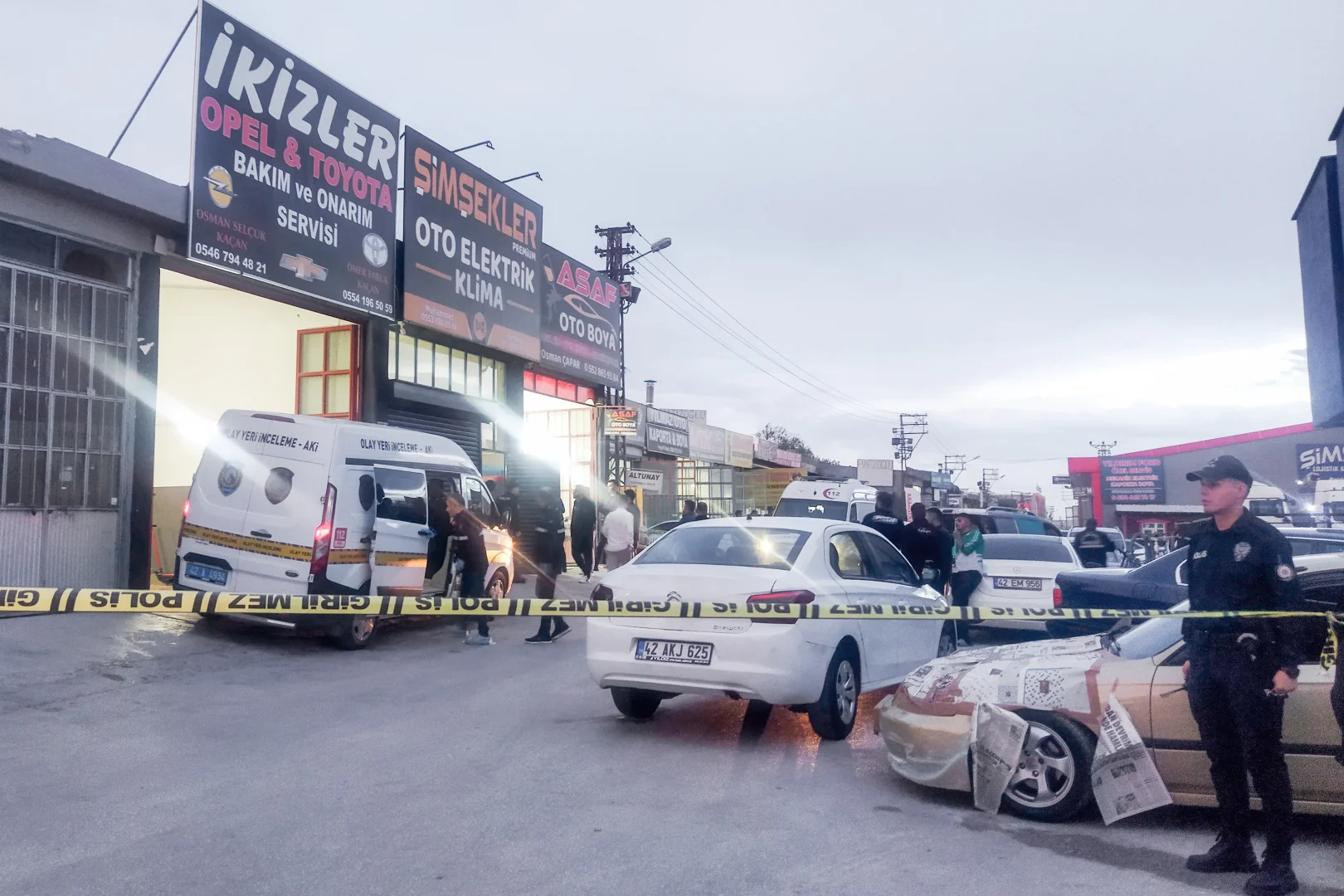 Konya'da iş yerine düzenlenen silahlı saldırıda 12 kişi yaralandı