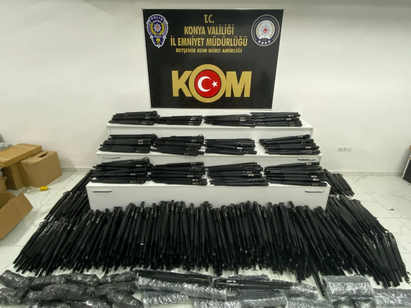 Konya'da silah kaçakçılığı operasyonlarında 3 şüpheli yakalandı