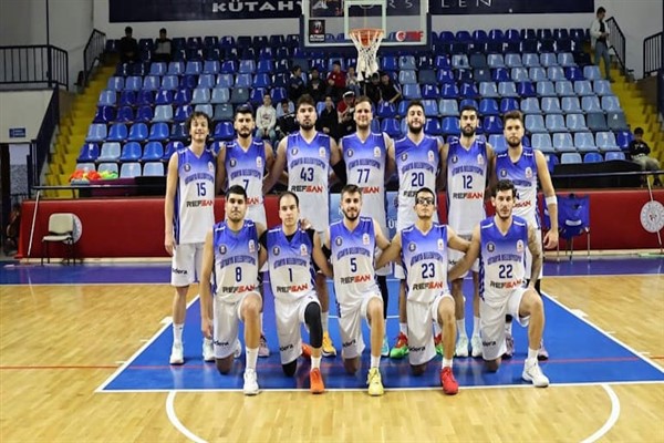Kütahya Belediyespor Erkek Basketbol Takımı'ndan galibiyet