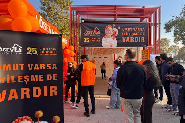 LÖSEV ''Umut Tüneli'' İle farkındalık yaratmaya devam ediyor