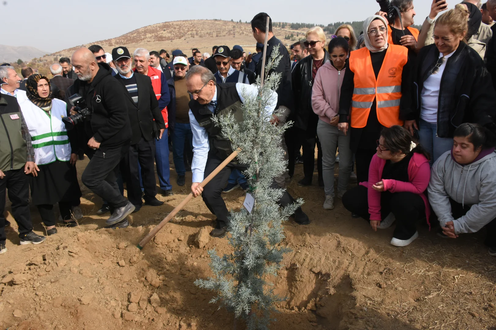 Malatya'da "Milli Ağaçlandırma Günü" dolayısıyla fidan dikimi yapıldı