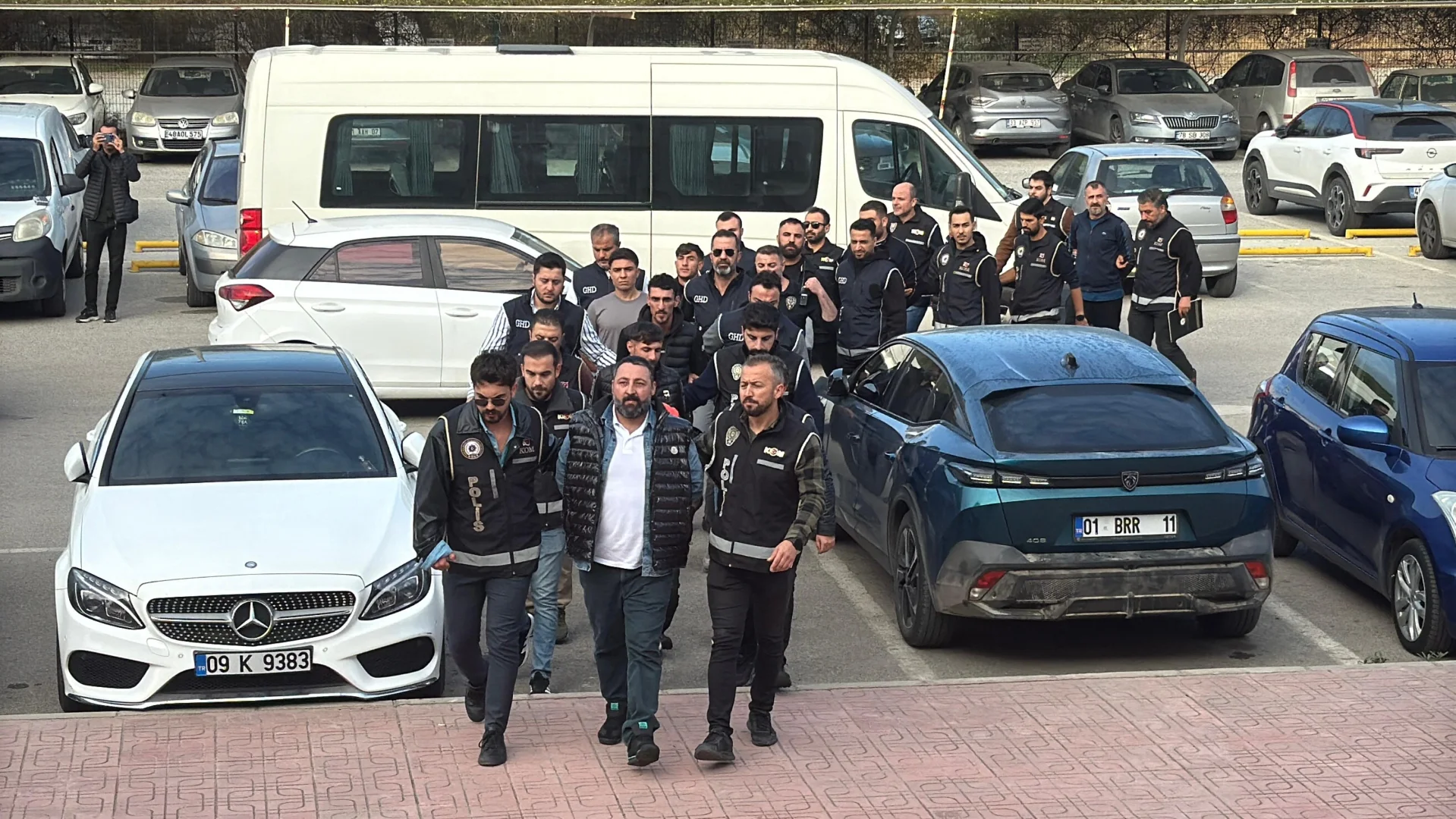 Muğla merkezli 7 ilde düzenlenen suç örgütü operasyonunda 10 şüpheli yakalandı