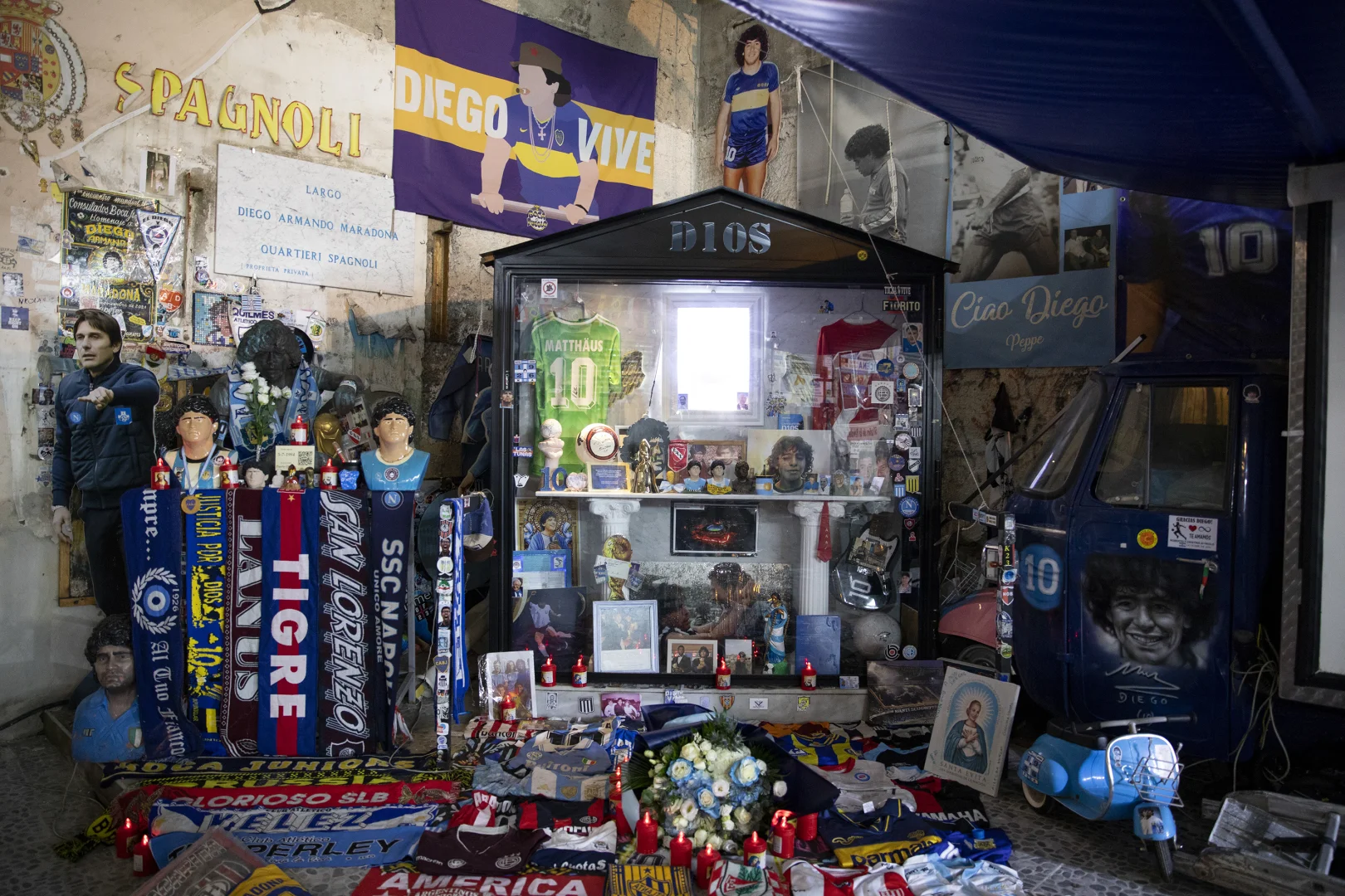 Napoli’de Maradona’nın doğum yıldönümü anıldı