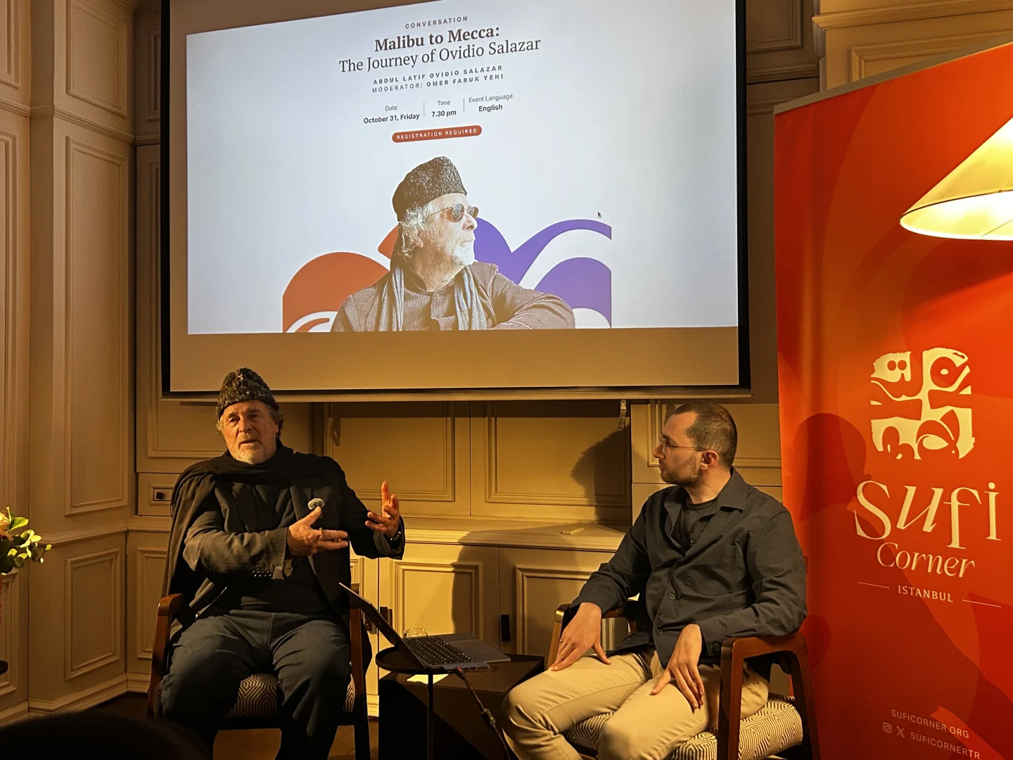 Ödüllü yönetmen Abdullatif Ovidio Salazar, İstanbul'da sinemaseverlerle buluştu