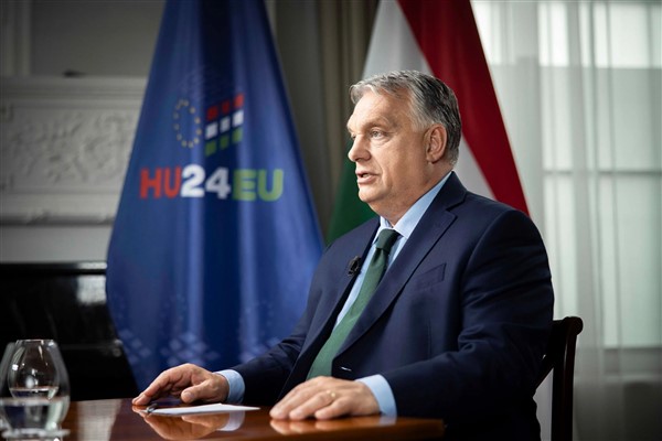 Orban: Polonya Başbakanı Tusk, Macaristan'a bir saldırı daha başlattı