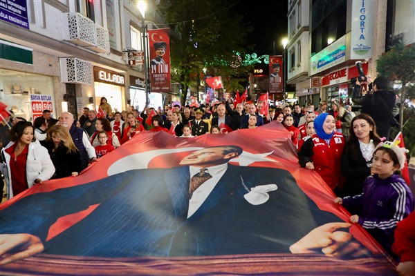 Ordu’da 102. Yıl Cumhuriyet Yürüyüşü yapıldı