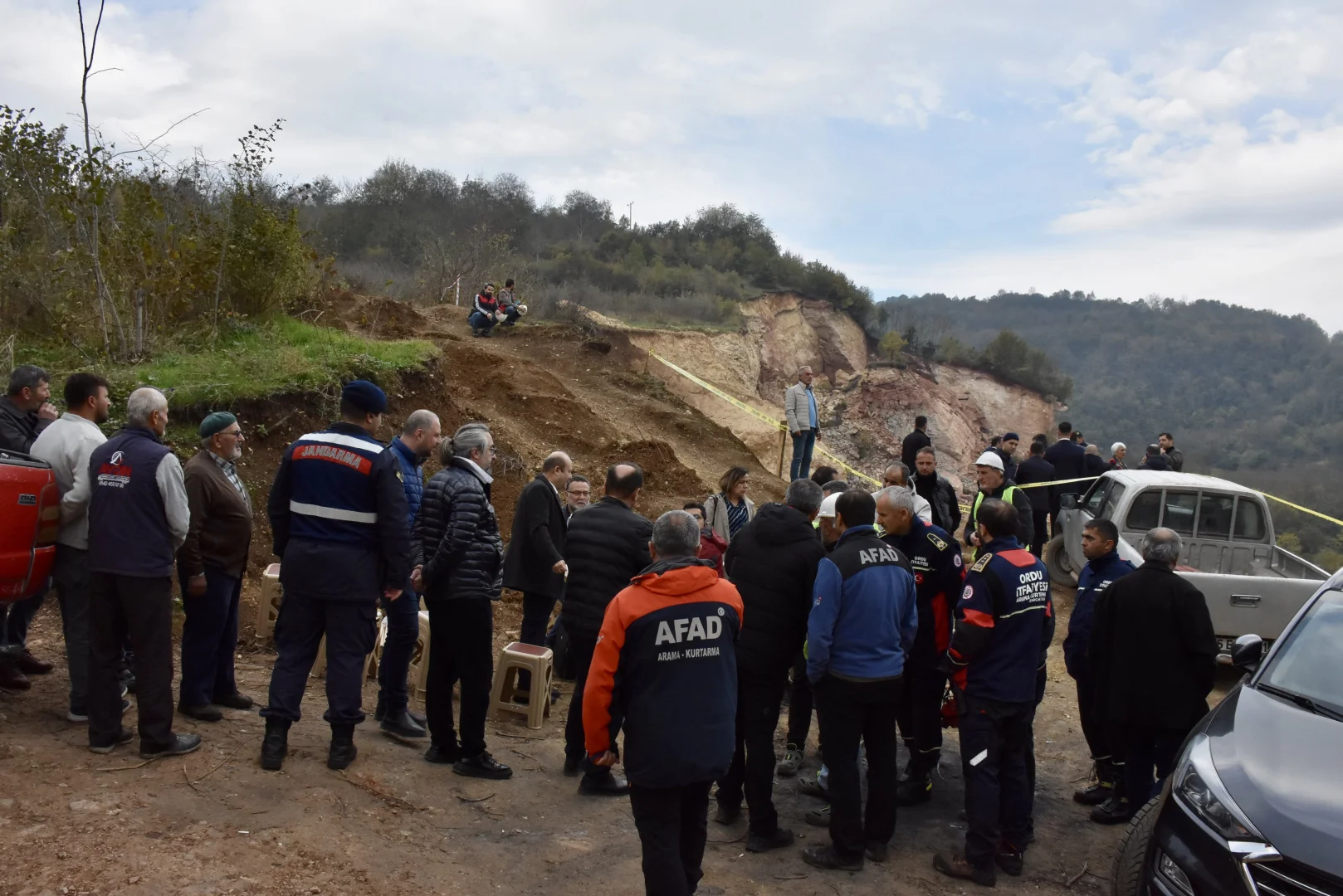 Ordu'da taş ocağı şantiyesinde göçük altında kalan işçiyi arama çalışmalarına yeniden başlandı
