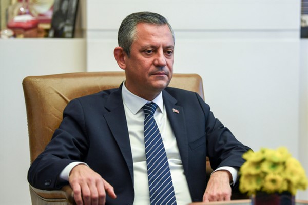 Özel’den Cumhuriyetçi Türk Partisi Genel Merkezi’ne ziyaret