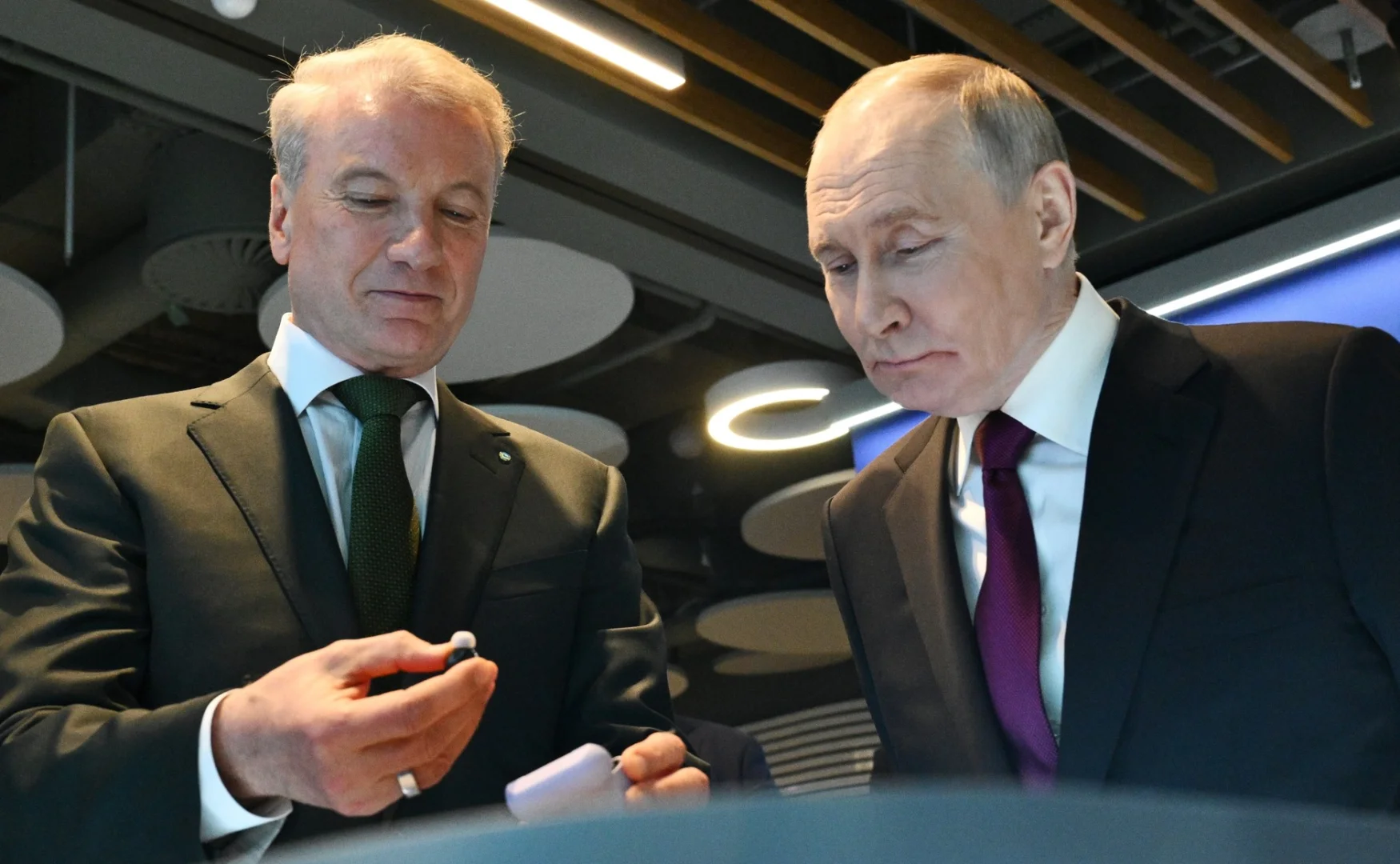 Putin, yapay zekada bağımsızlığın Rusya için "egemenlik meselesi" olduğunu söyledi: