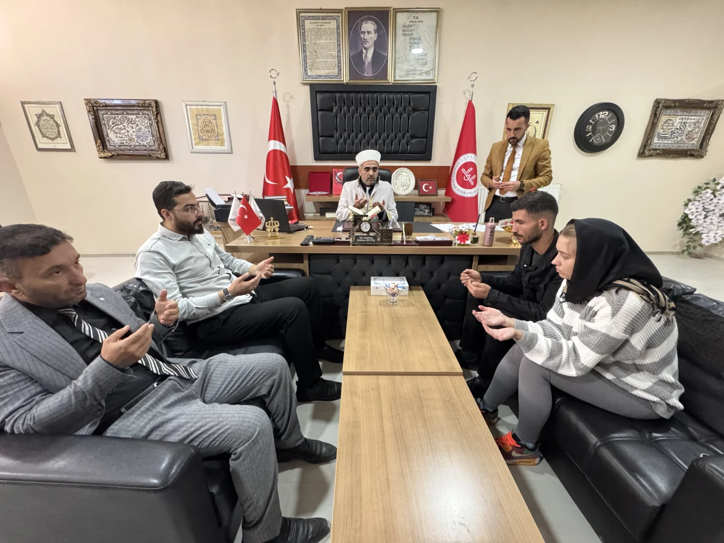 Rus Alina Hakkari'de Müslüman oldu