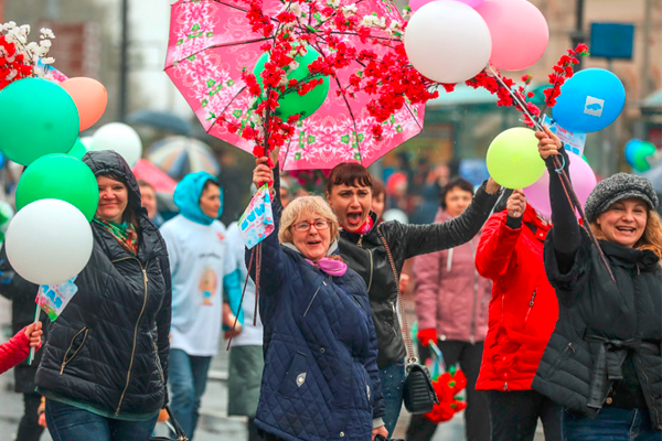 Rusların sadece yüzde 17'si Putin'e güvenmiyor