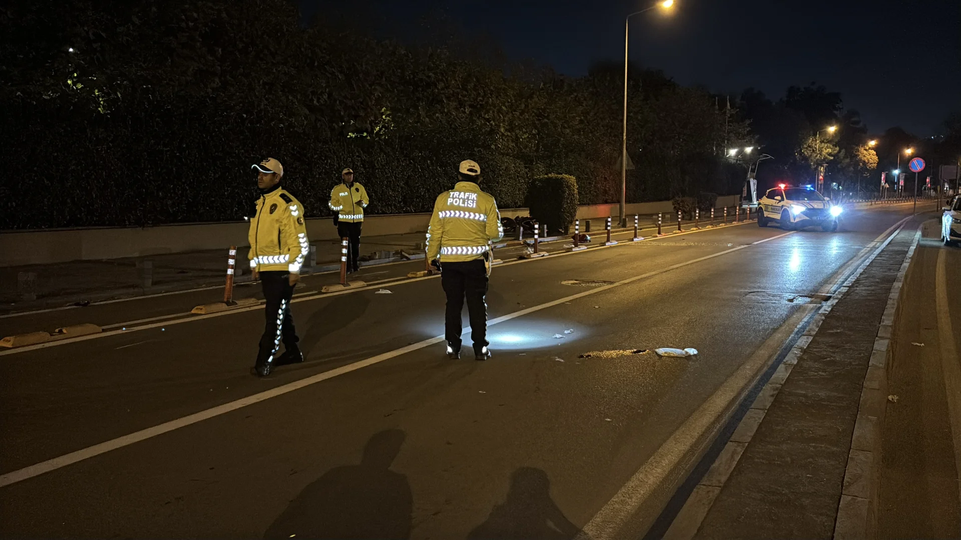Samsun'da motosikletin yayaya çarpması sonucu 3 kişi yaralandı
