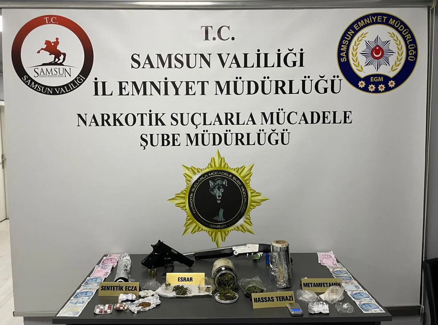 Samsun'da uyuşturucu operasyonunda 3 zanlı yakalandı