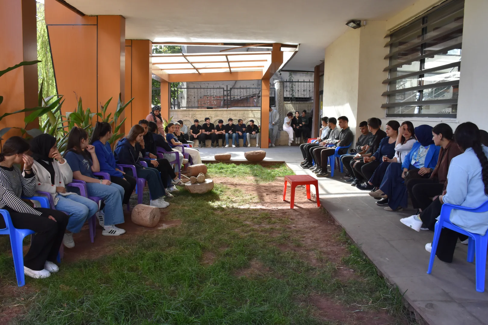 Şırnak Balveren'de eğitimcilerin gönüllü desteğiyle 12 yılda 429 genç üniversiteli oldu