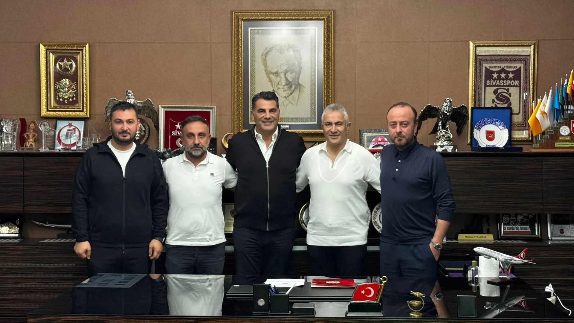 Sivasspor, teknik direktör Mehmet Altıparmak ile anlaşmaya vardı