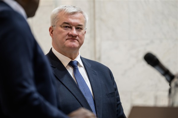 Sybiha: 19 bin 500'den fazla çocuk Rusya tarafından sınır dışı edildi