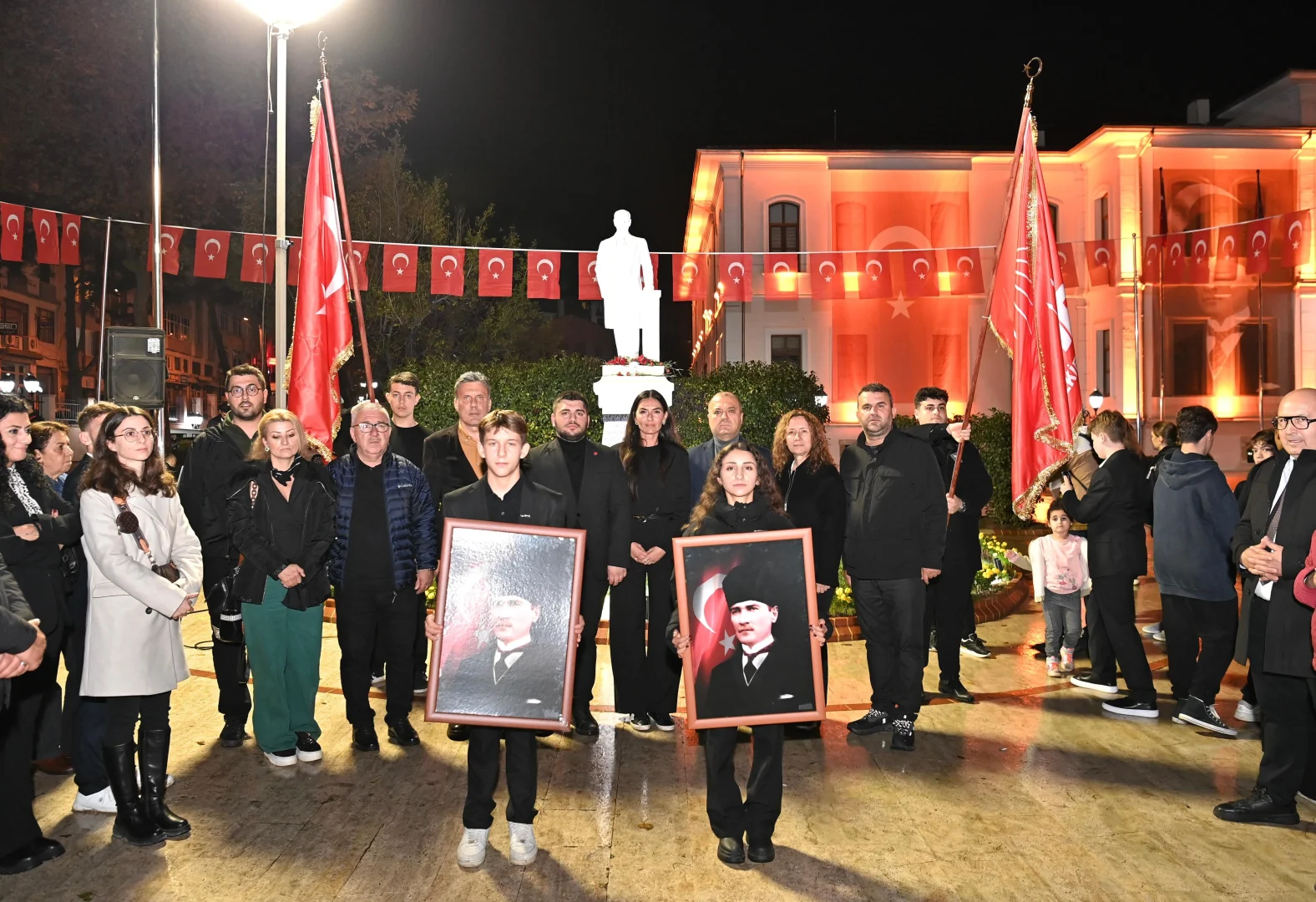 Tekirdağ'da Atatürk'ü Anma Günü dolayısıyla yürüyüş düzenlendi