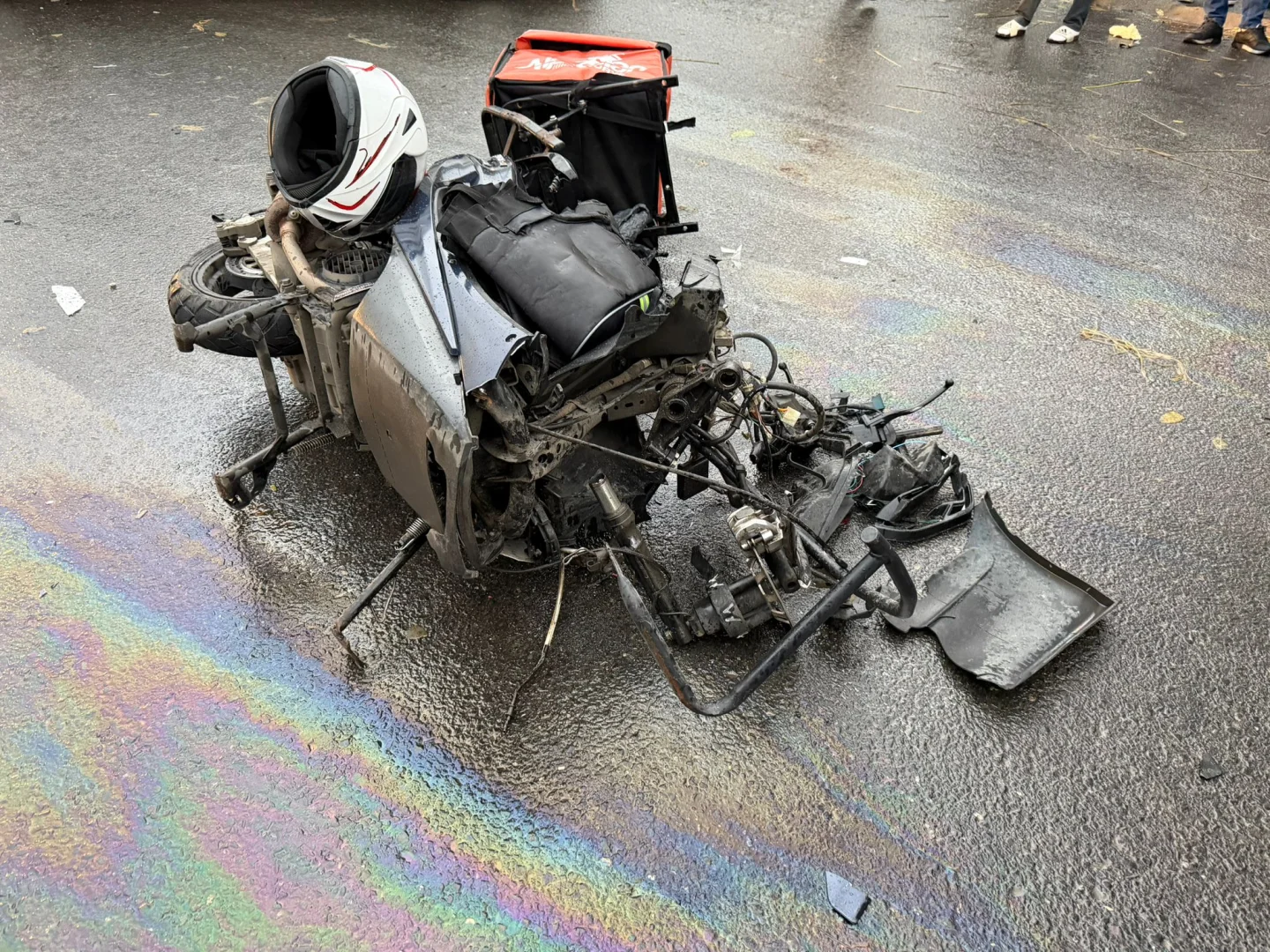 Tekirdağ'da motosikletle otomobilin çarpıştığı kaza kamerada