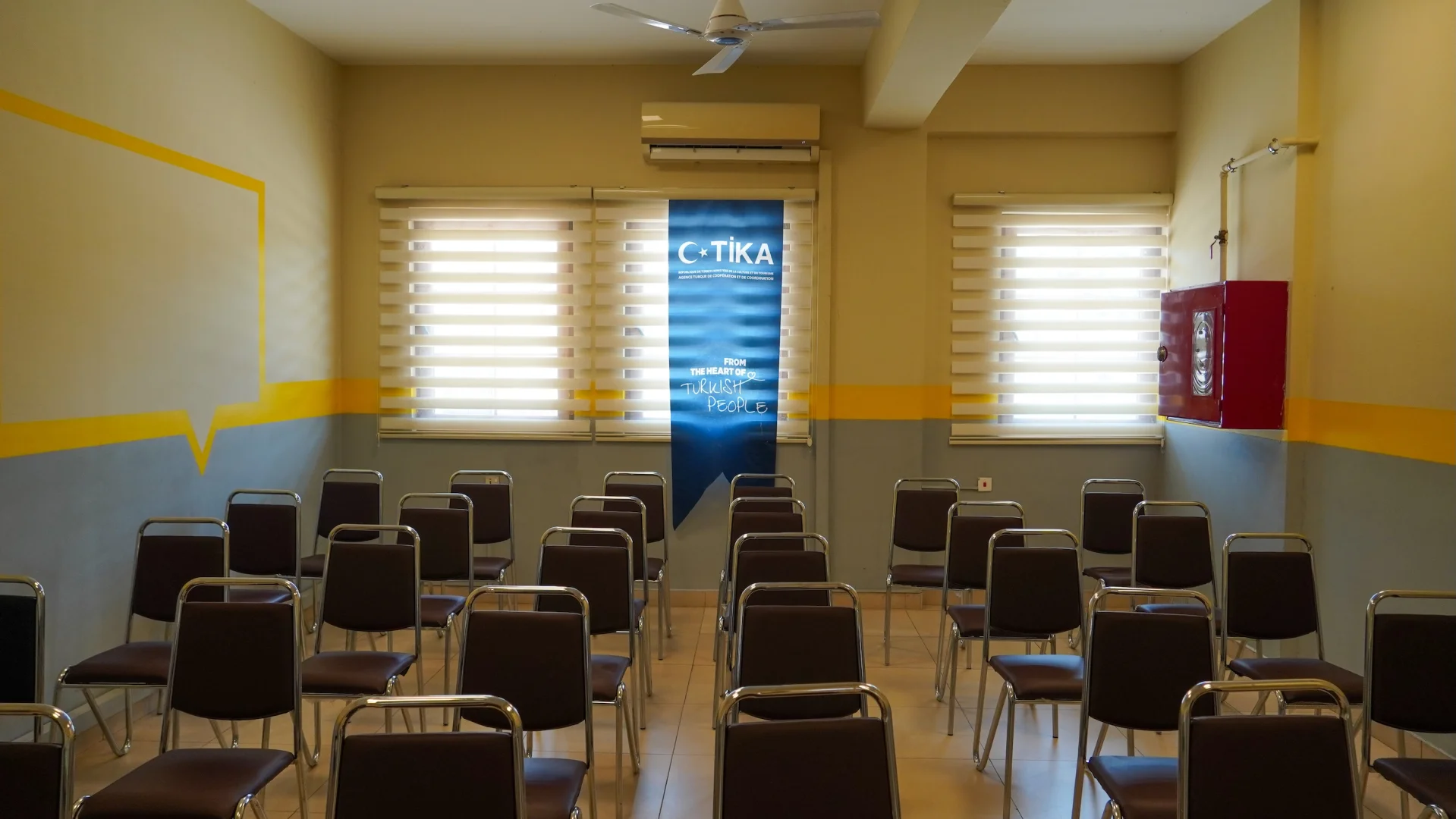 TİKA'dan, Gana-Türkiye Mezunları Derneğine tefrişat desteği