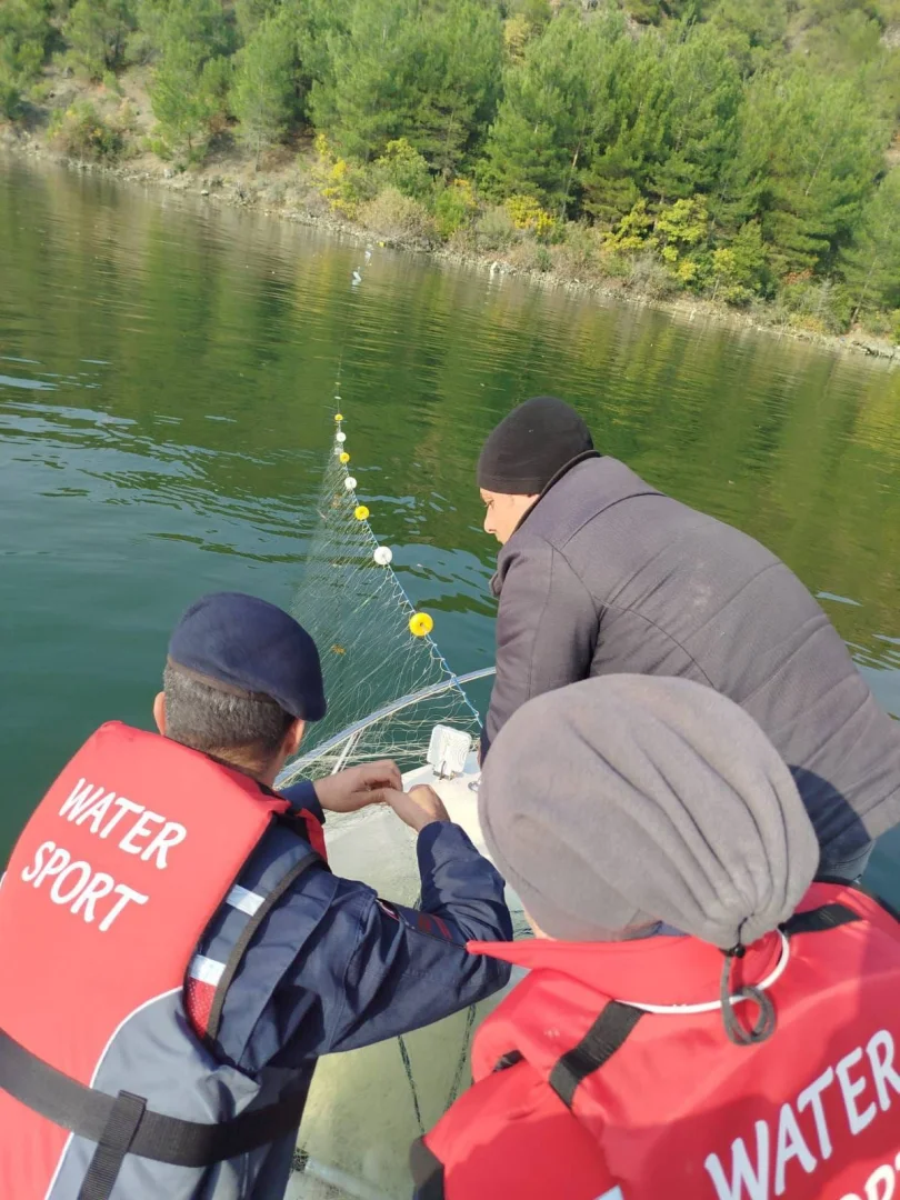 Tokat'ta kaçak avlanan 2 kişiye 64 bin lira para cezası kesildi