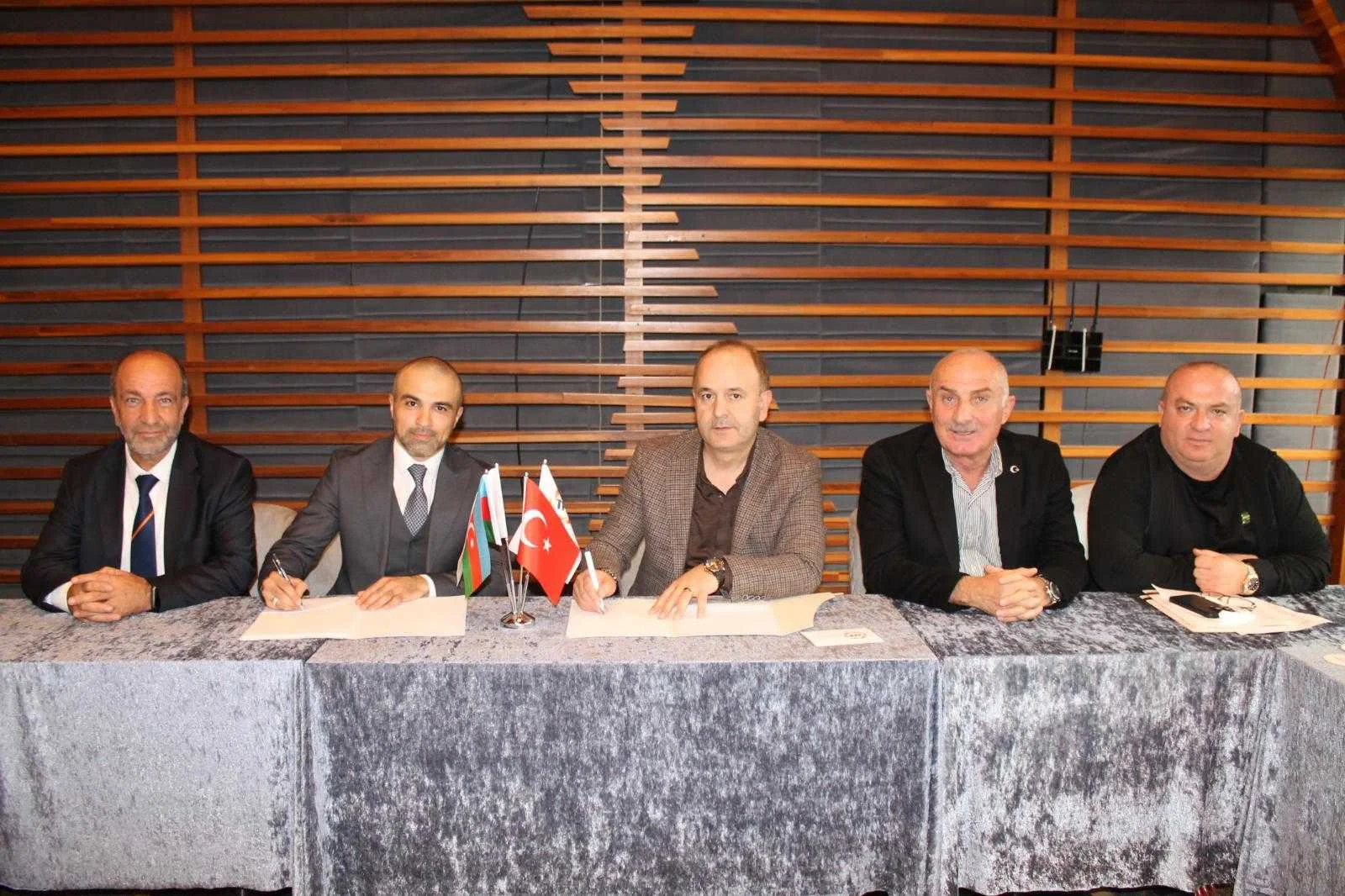 TPF ile Azerbaycan Perakende Ağlarının Gelişimi Kamu Birliği arasında işbirliği protokolü imzalandı