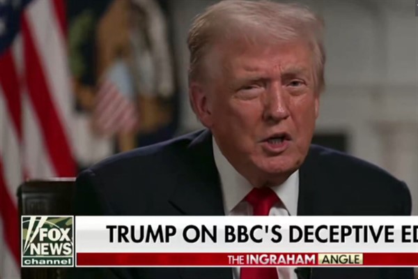 Trump, BBC'ye konuşma düzenlemesi nedeniyle dava açma "yükümlülüğü" olduğunu söyledi