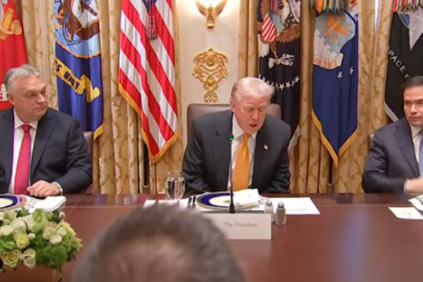 Trump, Macaristan'a Rus enerji yaptırımlarından bir yıl muafiyet verdi