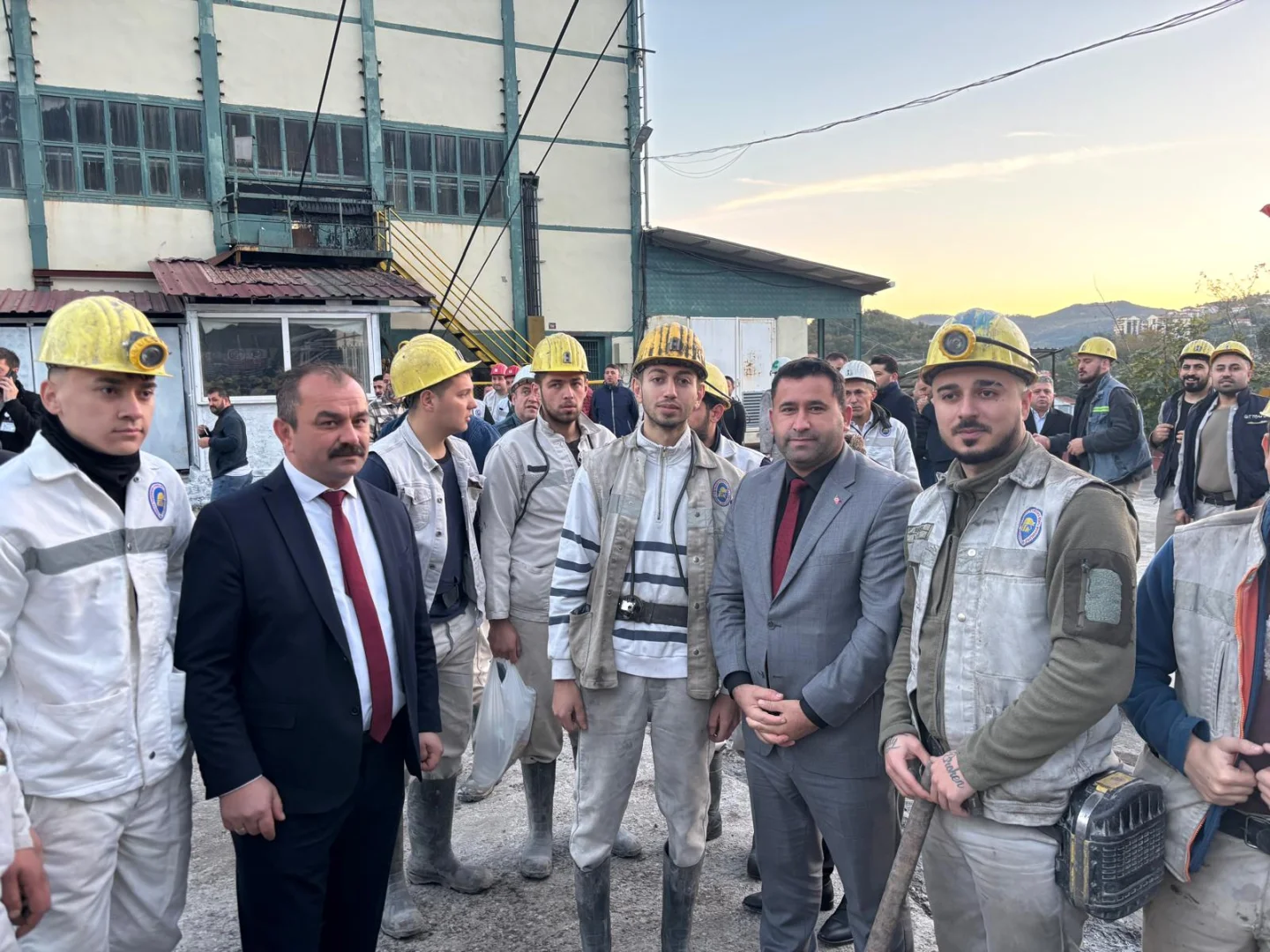 TTK Amasra Müessese Müdürlüğünde tam mekanize ayak panosu üretime açıldı