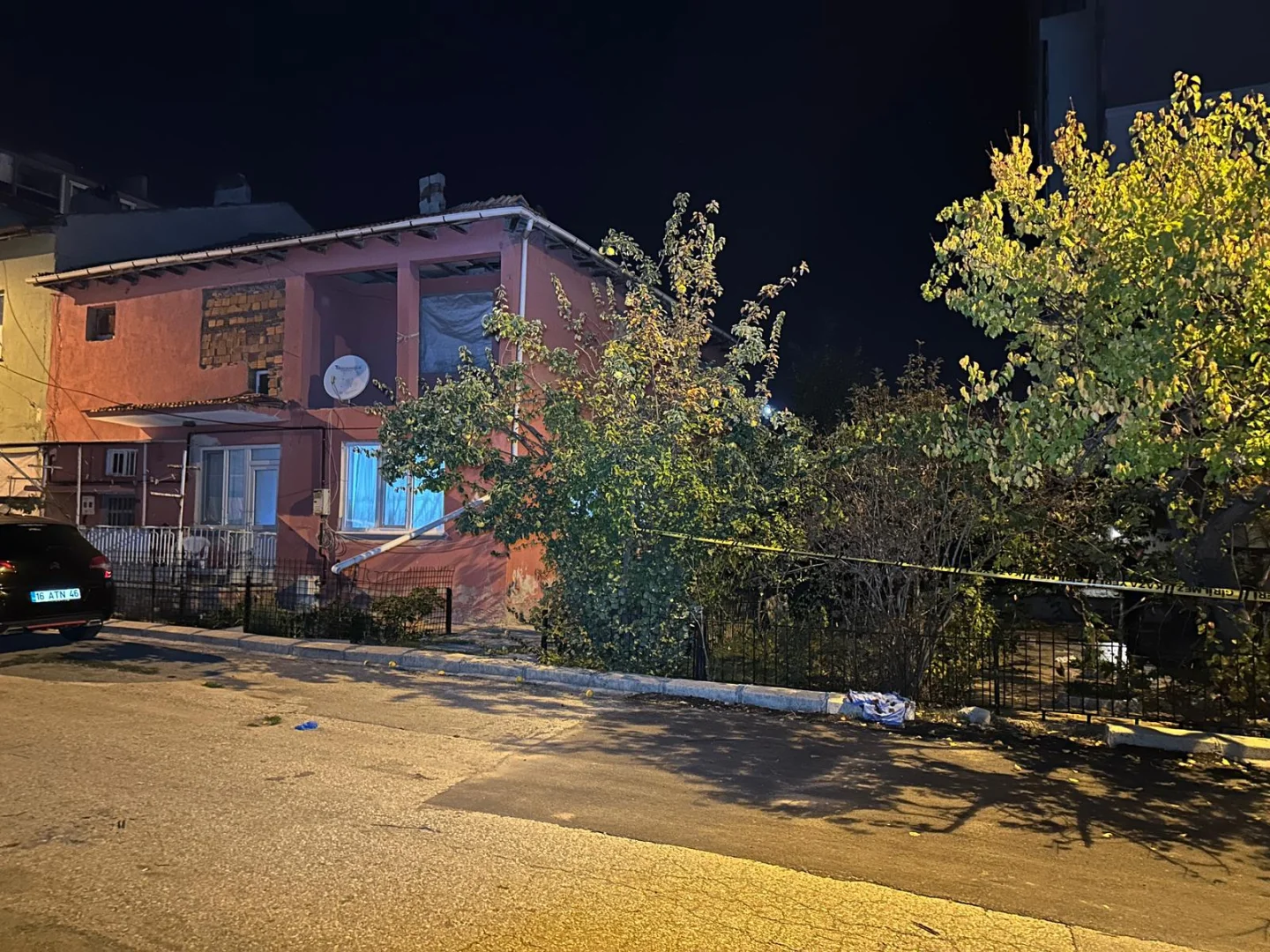 Uşak'ta babası, babaannesi ve komşusunu bıçaklayan zanlı yakalandı