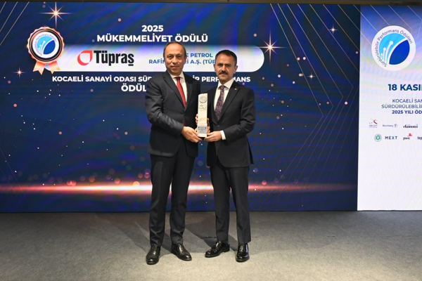 Vali Aktaş, KSO Sürdürülebilir Performans Ödül Töreni'ne katıldı