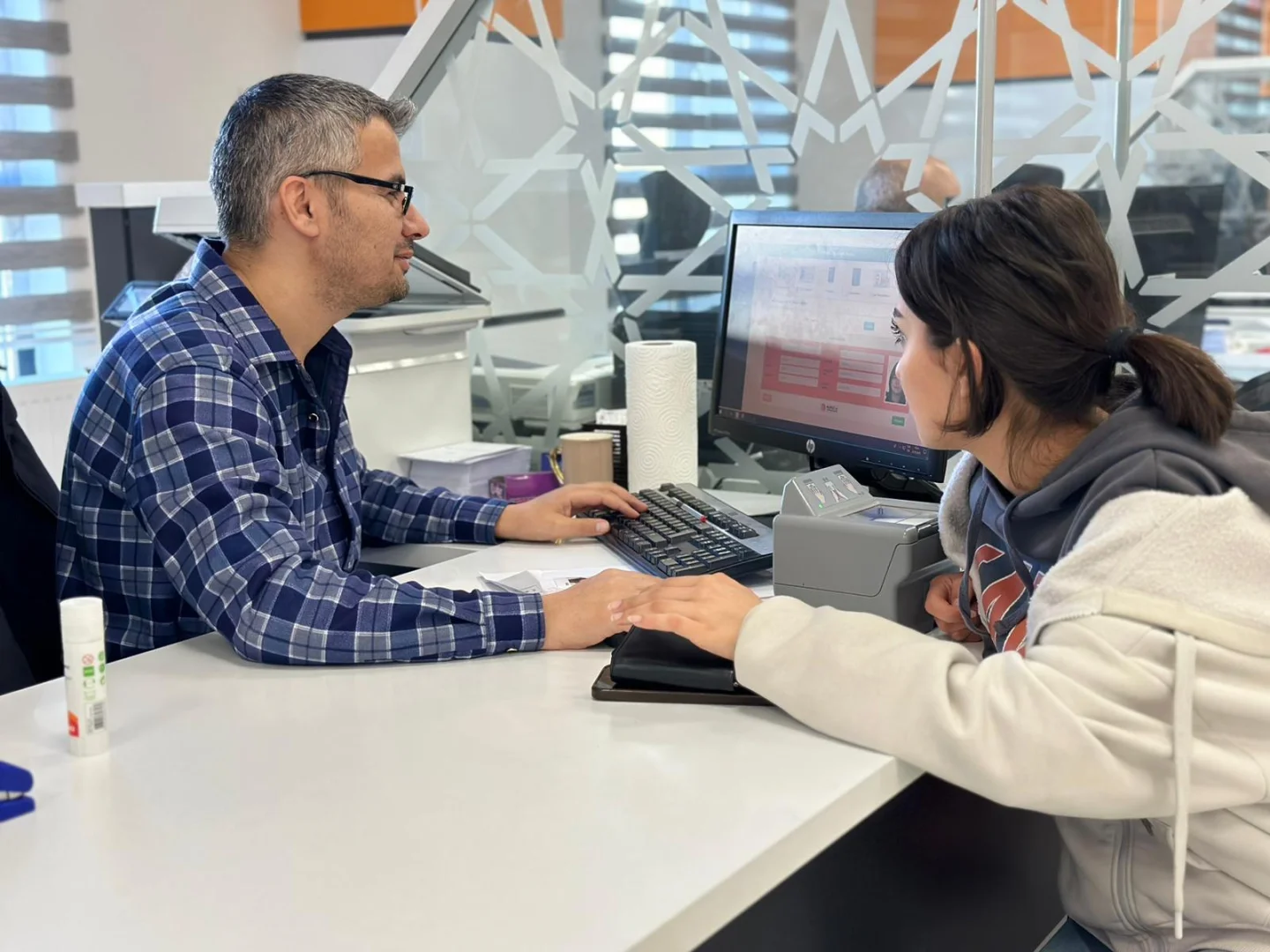 Van'da nüfus müdürlüklerinde sürücü belgesi yenileme yoğunluğu