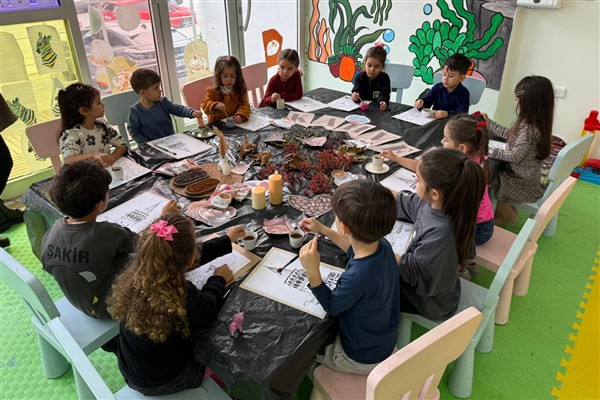 Yalova Belediyesi'nden “Kahve Kokulu Resimler” atölyesi